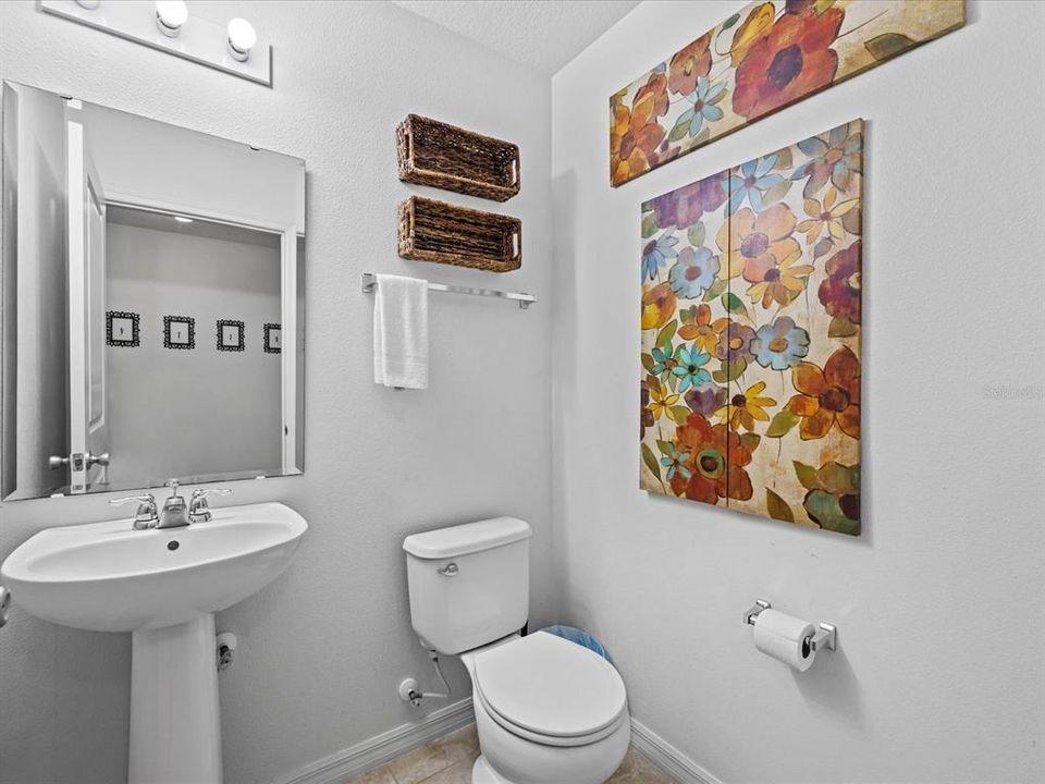 待售: $625,000 (6 贝兹, 4 浴室, 3287 平方英尺)