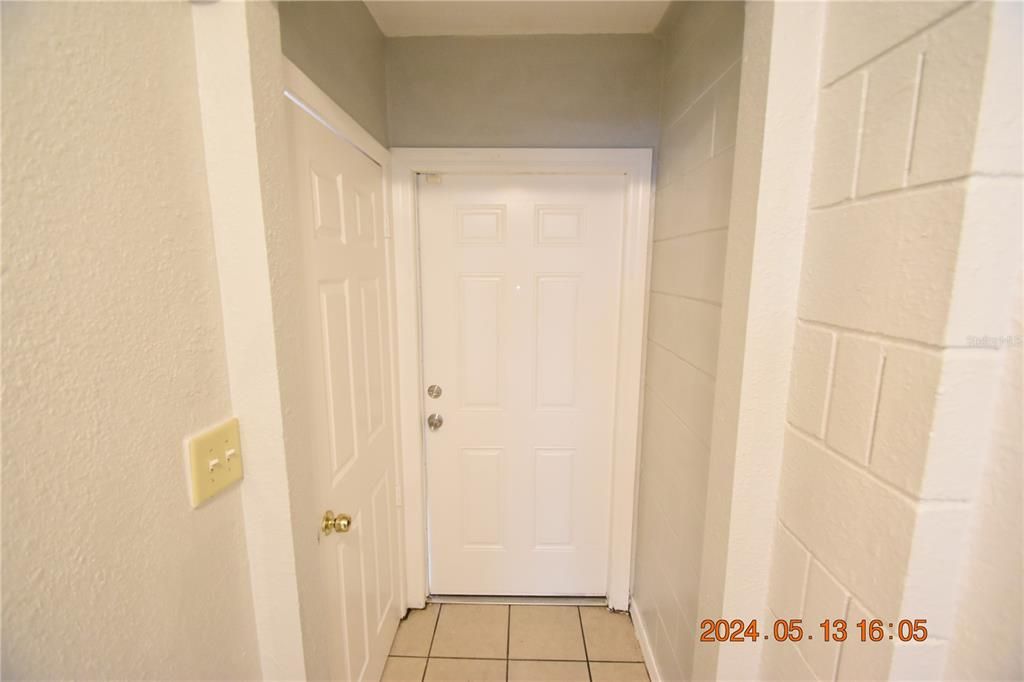 For Rent: $1,250 (2 beds, 1 baths, 1541 Square Feet)