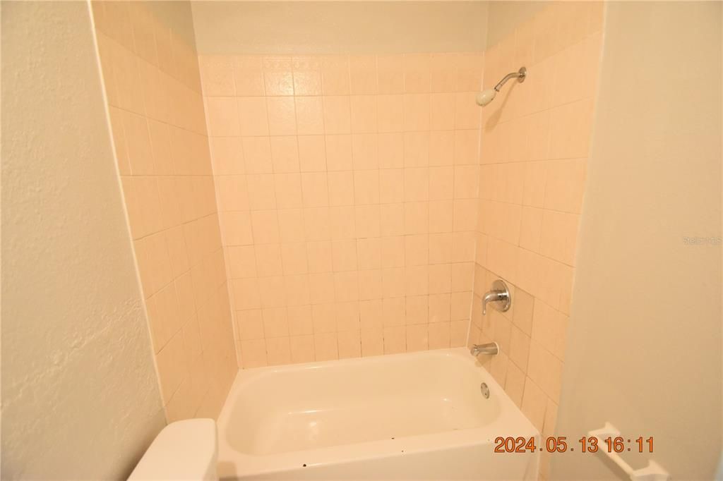 For Rent: $1,195 (2 beds, 1 baths, 1541 Square Feet)