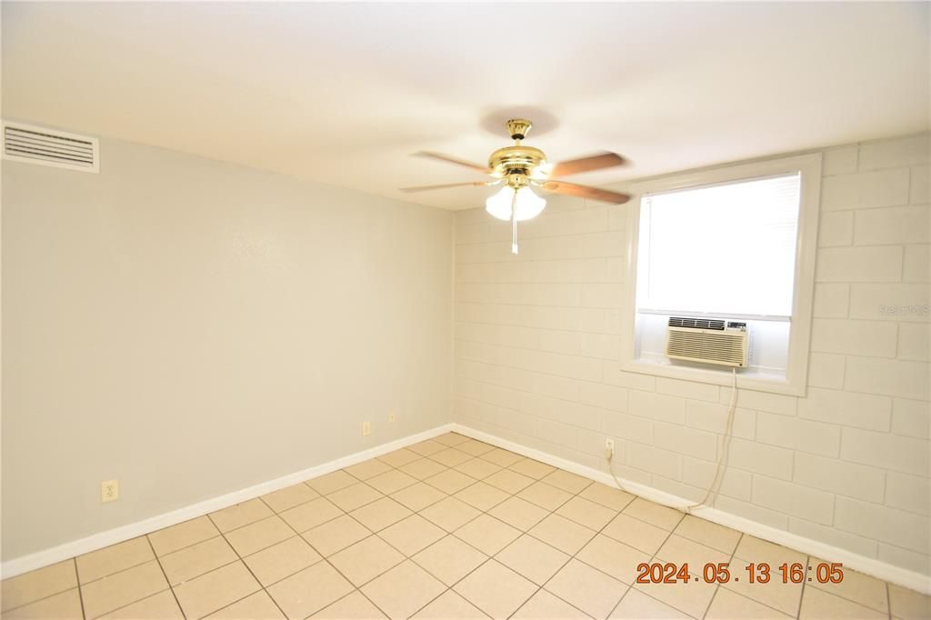 For Rent: $1,195 (2 beds, 1 baths, 1541 Square Feet)