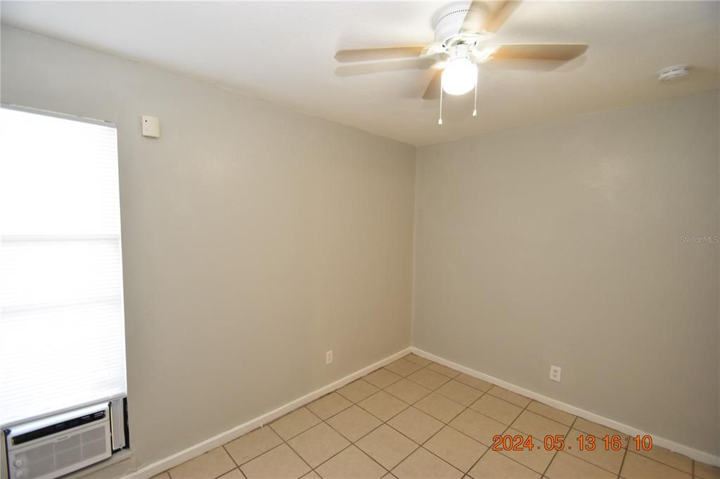For Rent: $1,250 (2 beds, 1 baths, 1541 Square Feet)