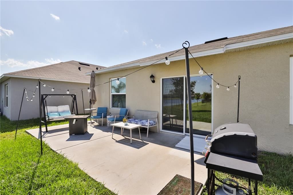 For Sale: $324,900 (3 beds, 2 baths, 1405 Square Feet)