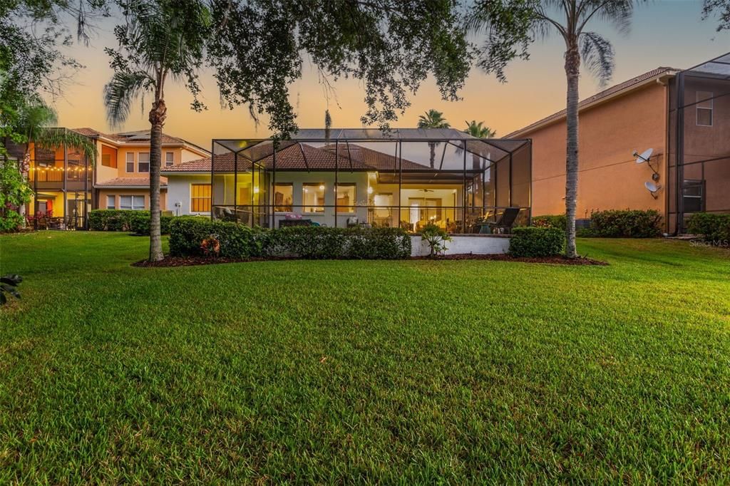 rear yard with extra large and flat green space