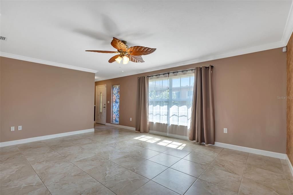 Active With Contract: $349,900 (3 beds, 2 baths, 1674 Square Feet)