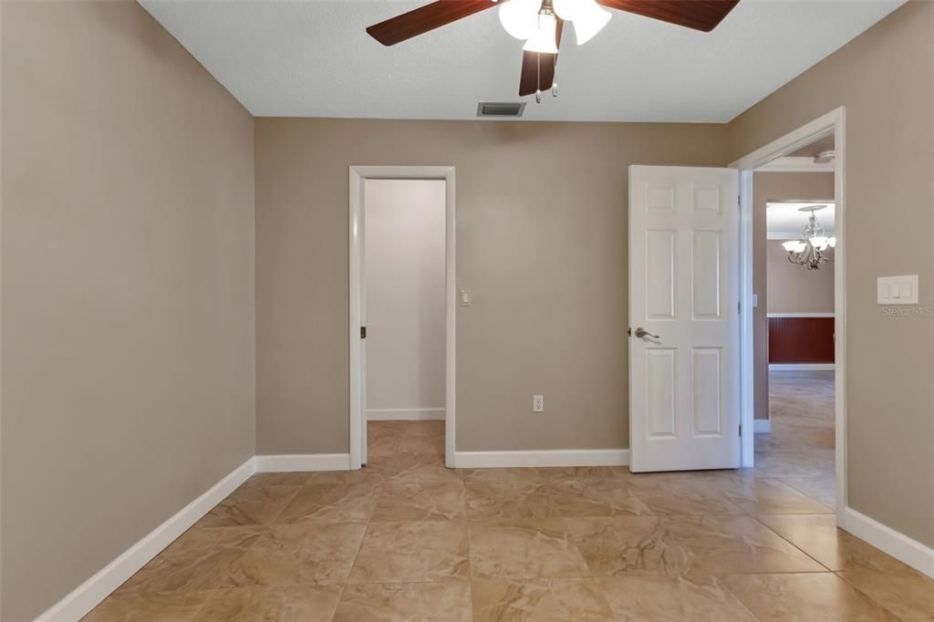 Active With Contract: $349,900 (3 beds, 2 baths, 1674 Square Feet)