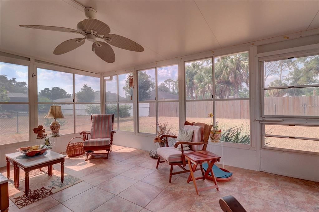 Active With Contract: $299,900 (3 beds, 2 baths, 1427 Square Feet)