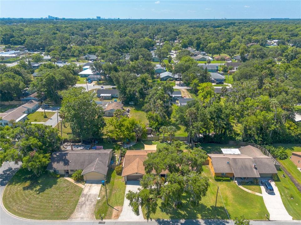 Active With Contract: $345,000 (3 beds, 2 baths, 1978 Square Feet)