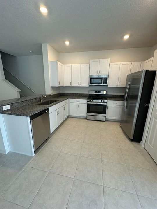 Recently Rented: $1,995 (2 beds, 2 baths, 1541 Square Feet)