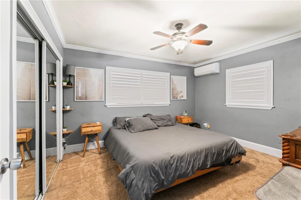 Active With Contract: $449,900 (2 beds, 2 baths, 1299 Square Feet)