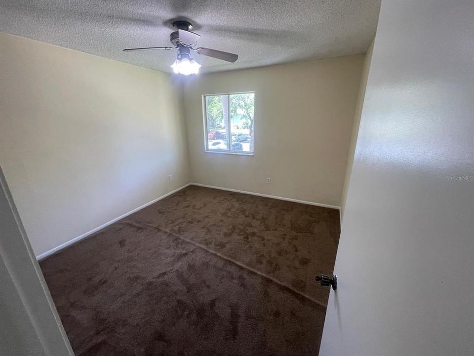 For Sale: $112,000 (2 beds, 1 baths, 1054 Square Feet)