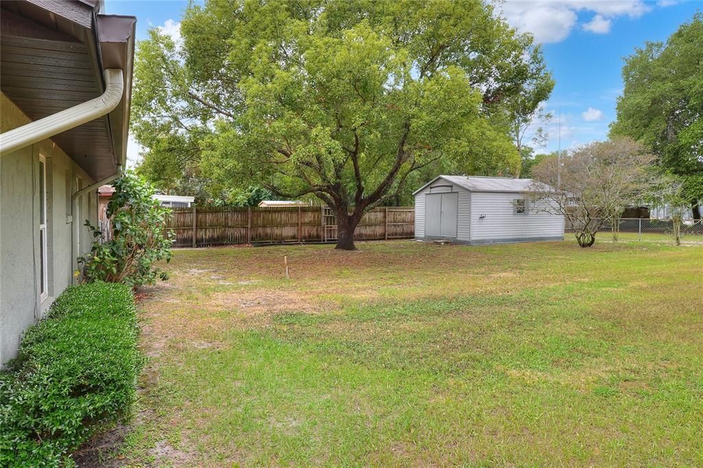 Active With Contract: $249,900 (3 beds, 1 baths, 1018 Square Feet)