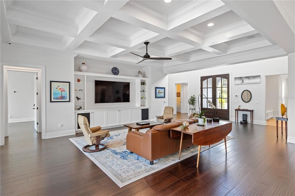 Recently Sold: $2,850,000 (5 beds, 5 baths, 4464 Square Feet)