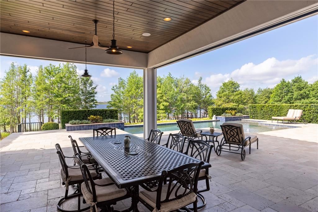 Recently Sold: $2,850,000 (5 beds, 5 baths, 4464 Square Feet)