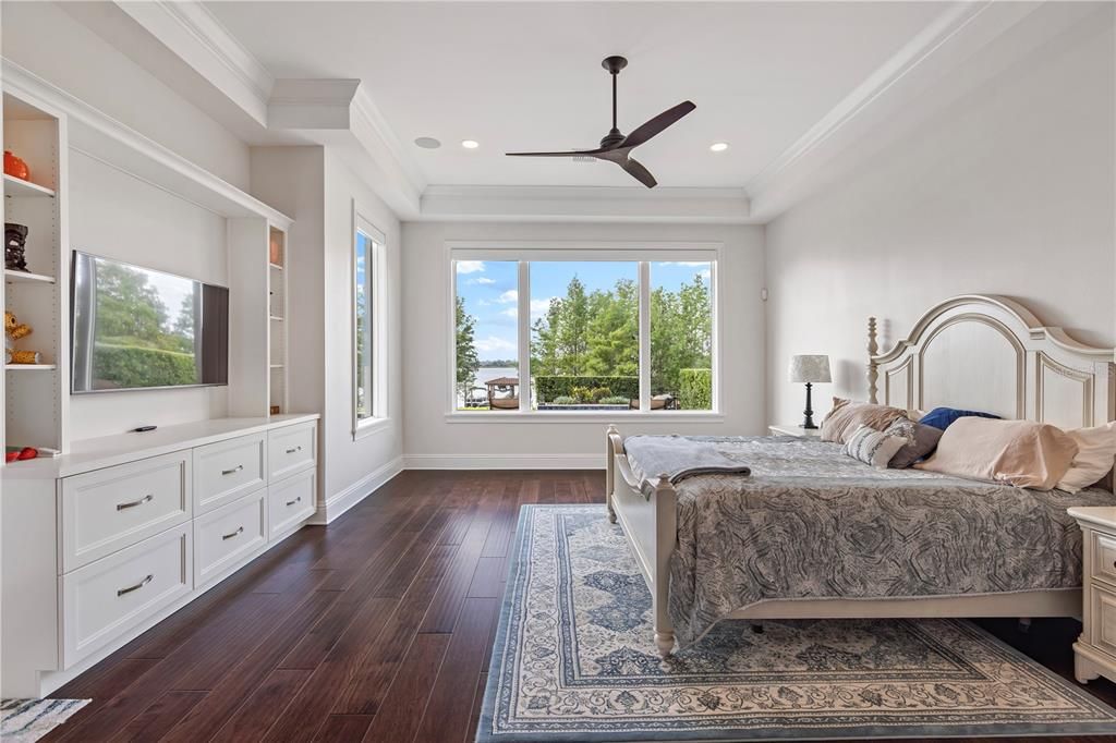 Recently Sold: $2,850,000 (5 beds, 5 baths, 4464 Square Feet)