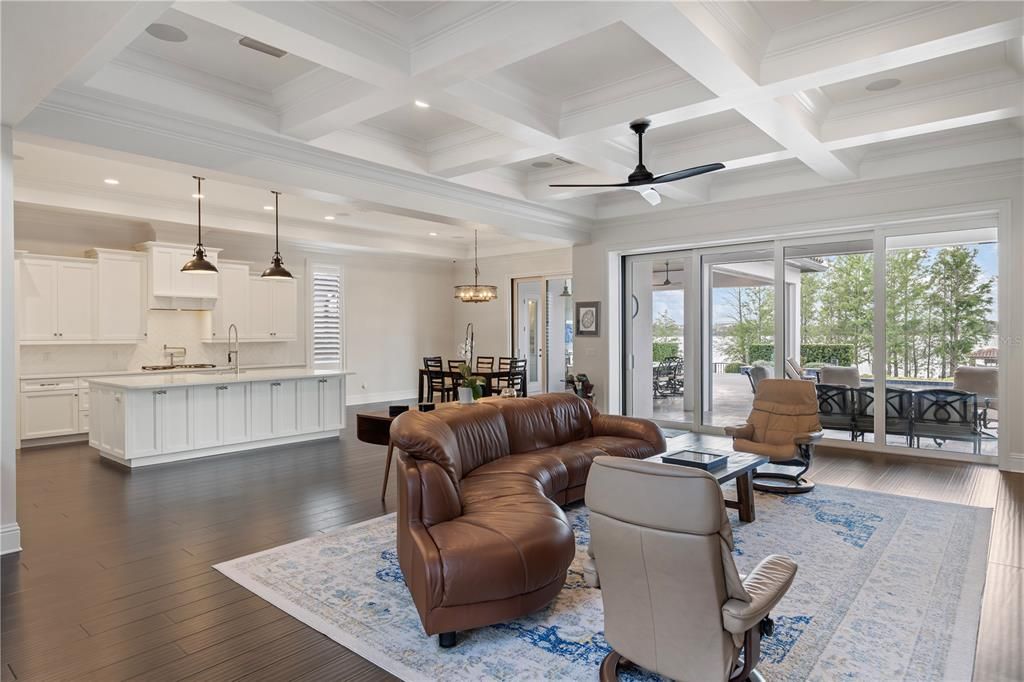 Recently Sold: $2,850,000 (5 beds, 5 baths, 4464 Square Feet)