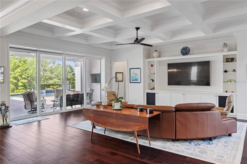 Recently Sold: $2,850,000 (5 beds, 5 baths, 4464 Square Feet)