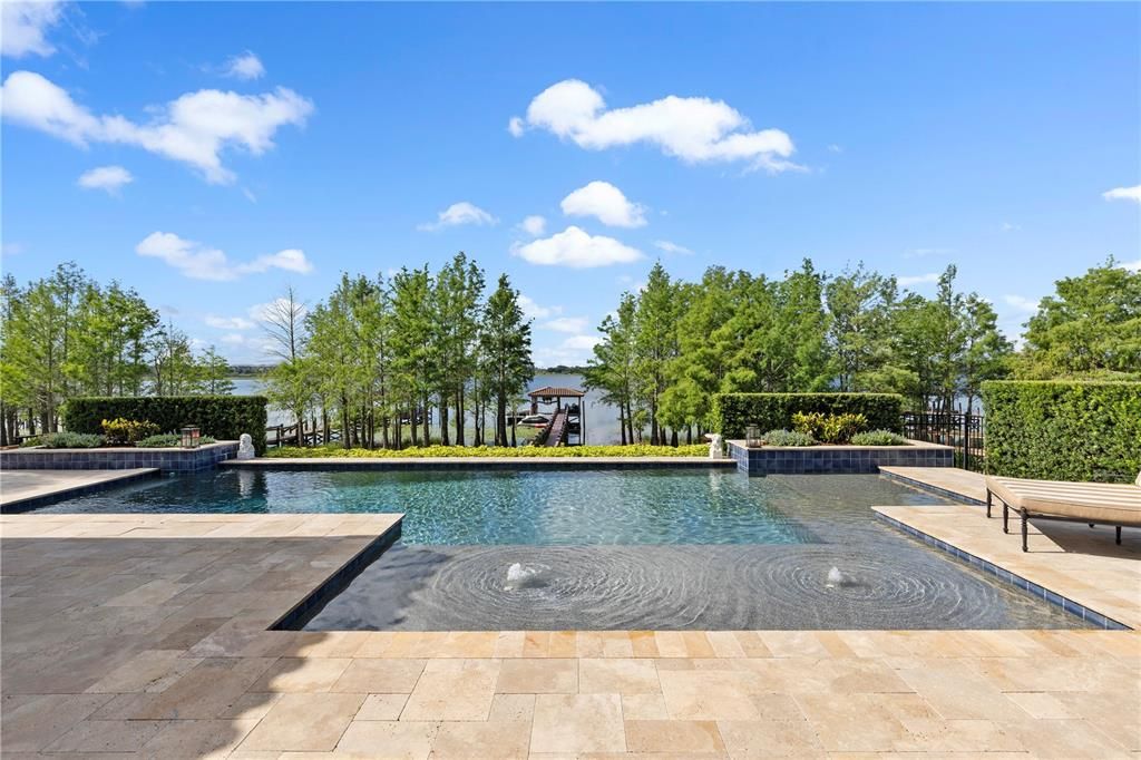 Recently Sold: $2,850,000 (5 beds, 5 baths, 4464 Square Feet)