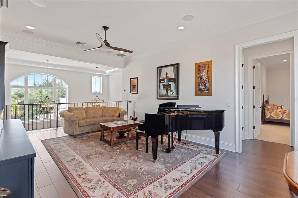 Recently Sold: $2,850,000 (5 beds, 5 baths, 4464 Square Feet)