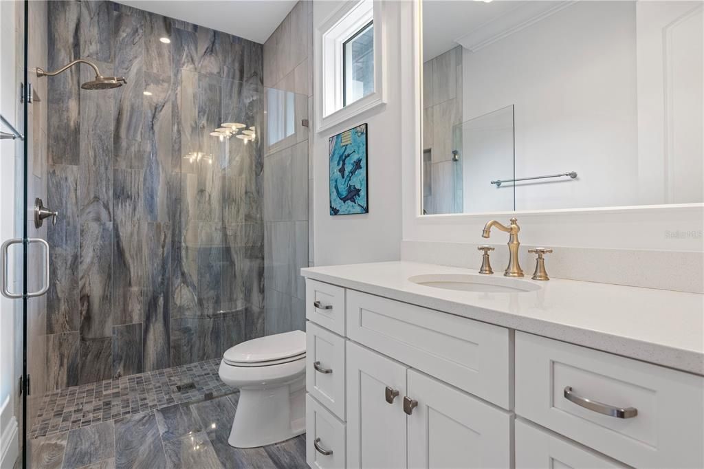 Recently Sold: $2,850,000 (5 beds, 5 baths, 4464 Square Feet)