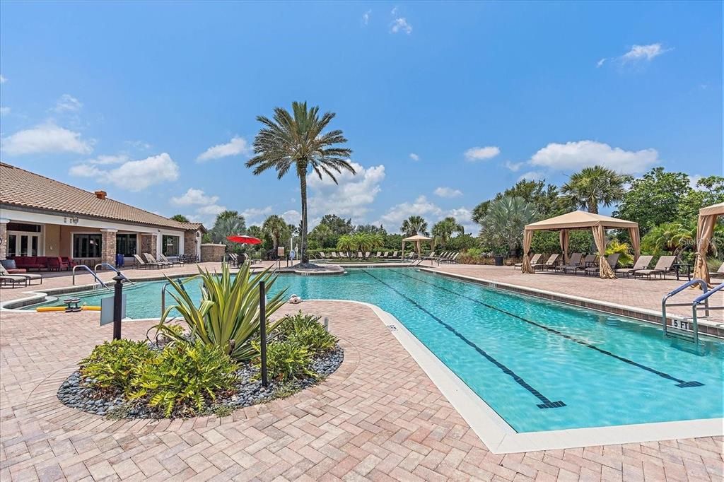 Active With Contract: $984,900 (3 beds, 3 baths, 2253 Square Feet)