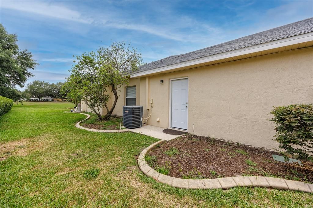 Active With Contract: $525,000 (3 beds, 2 baths, 1990 Square Feet)