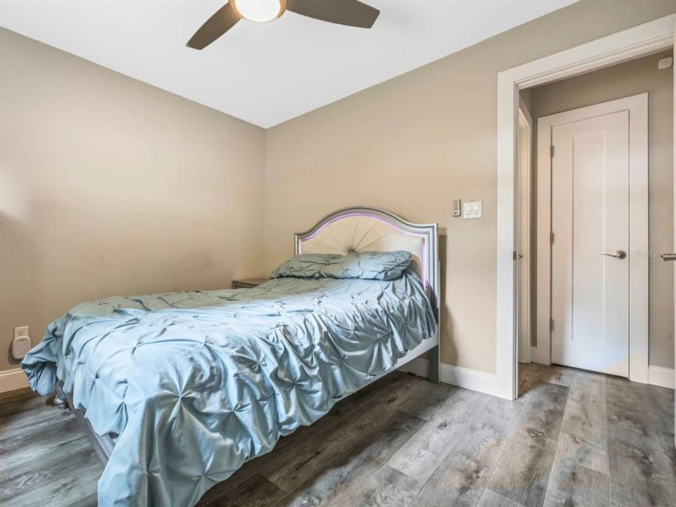 Active With Contract: $379,900 (3 beds, 2 baths, 1253 Square Feet)