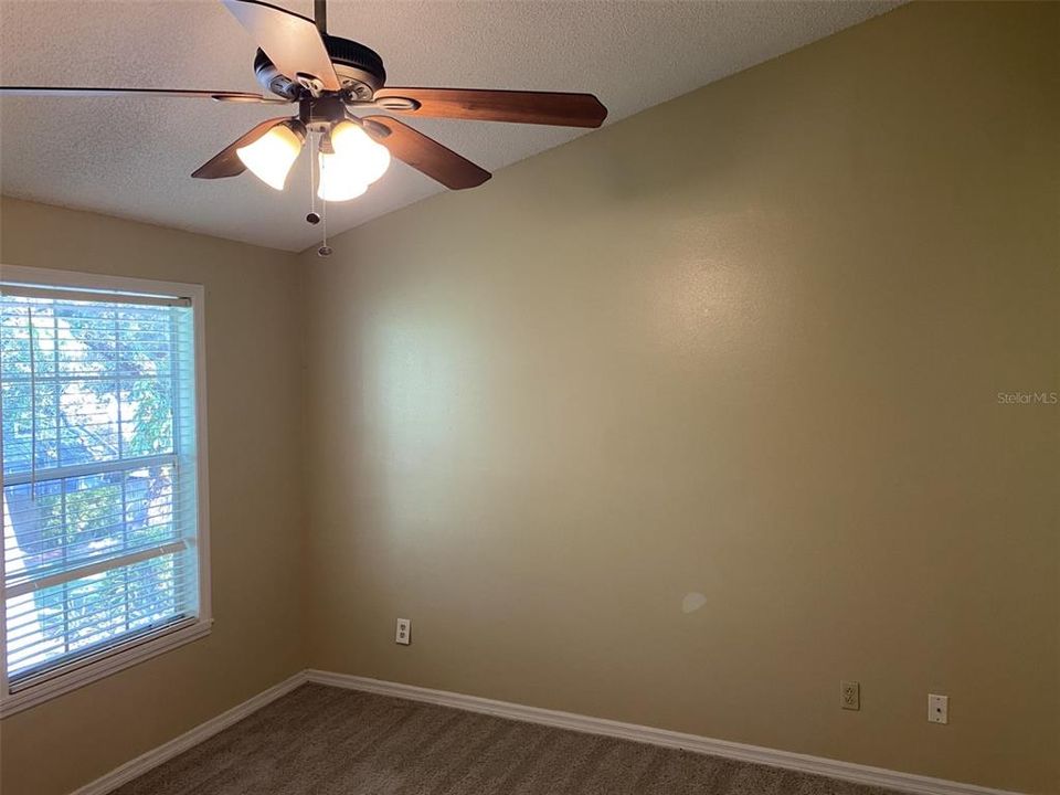 Active With Contract: $1,780 (2 beds, 2 baths, 1110 Square Feet)