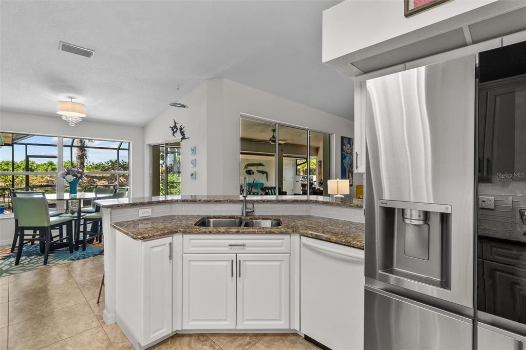 For Sale: $727,500 (3 beds, 2 baths, 2024 Square Feet)