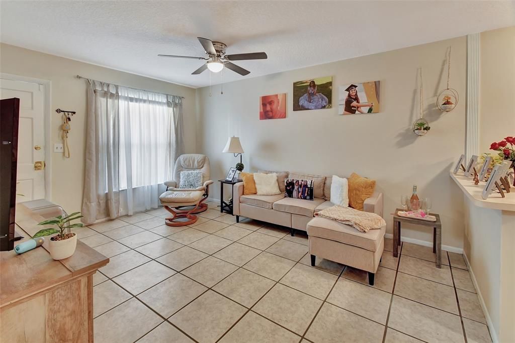 Active With Contract: $350,000 (4 beds, 0 baths, 1566 Square Feet)