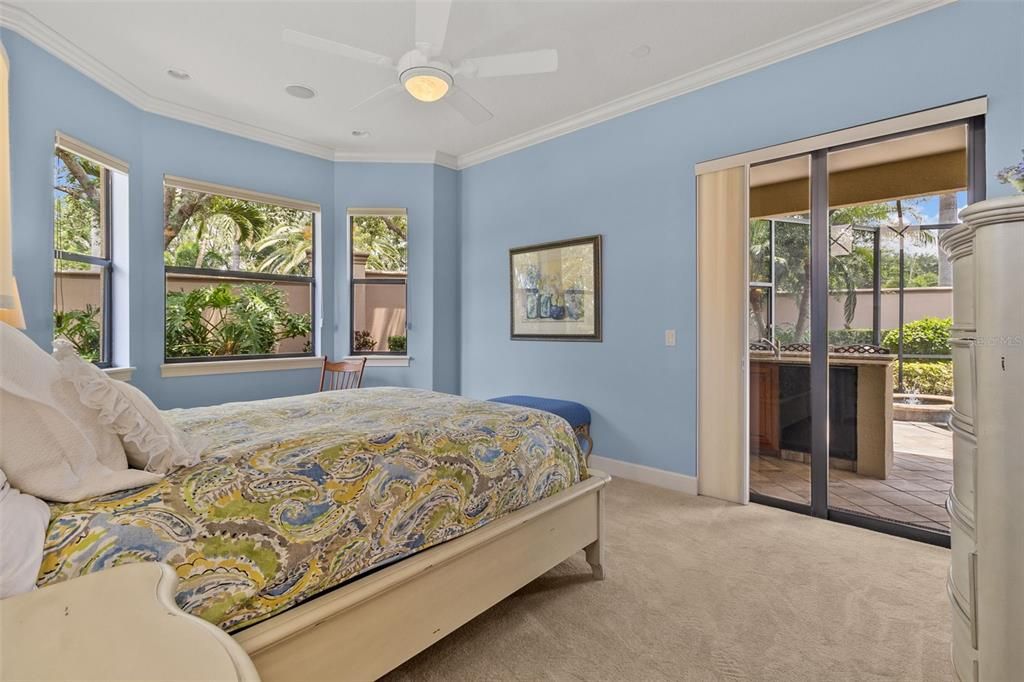 Recently Sold: $1,200,000 (3 beds, 2 baths, 3080 Square Feet)