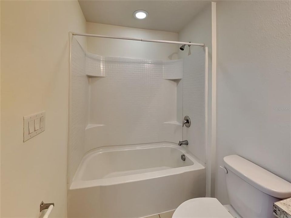 最近租的: $2,095 (3 贝兹, 2 浴室, 1695 平方英尺)
