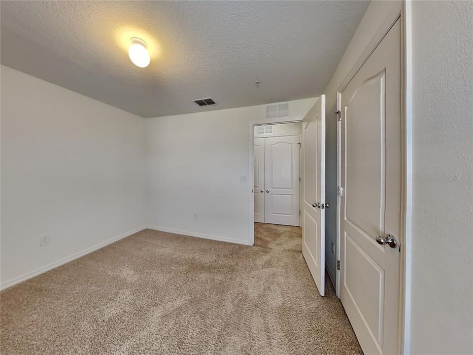 For Rent: $2,095 (3 beds, 2 baths, 1695 Square Feet)