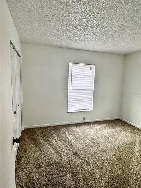 For Rent: $1,250 (2 beds, 1 baths, 891 Square Feet)