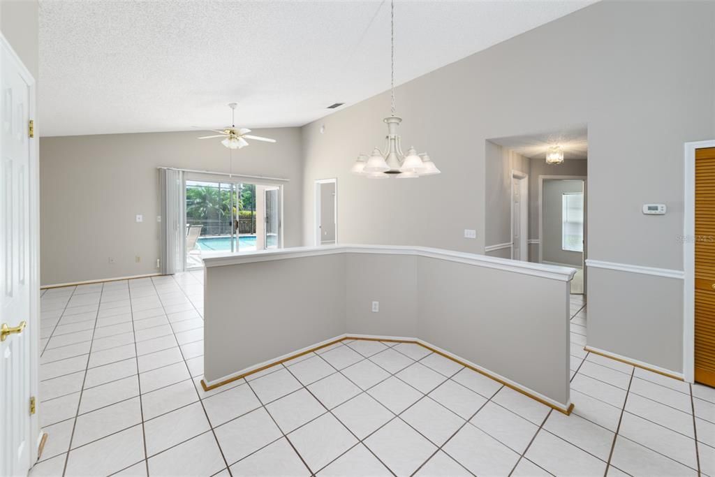 Recently Sold: $425,000 (3 beds, 2 baths, 1569 Square Feet)