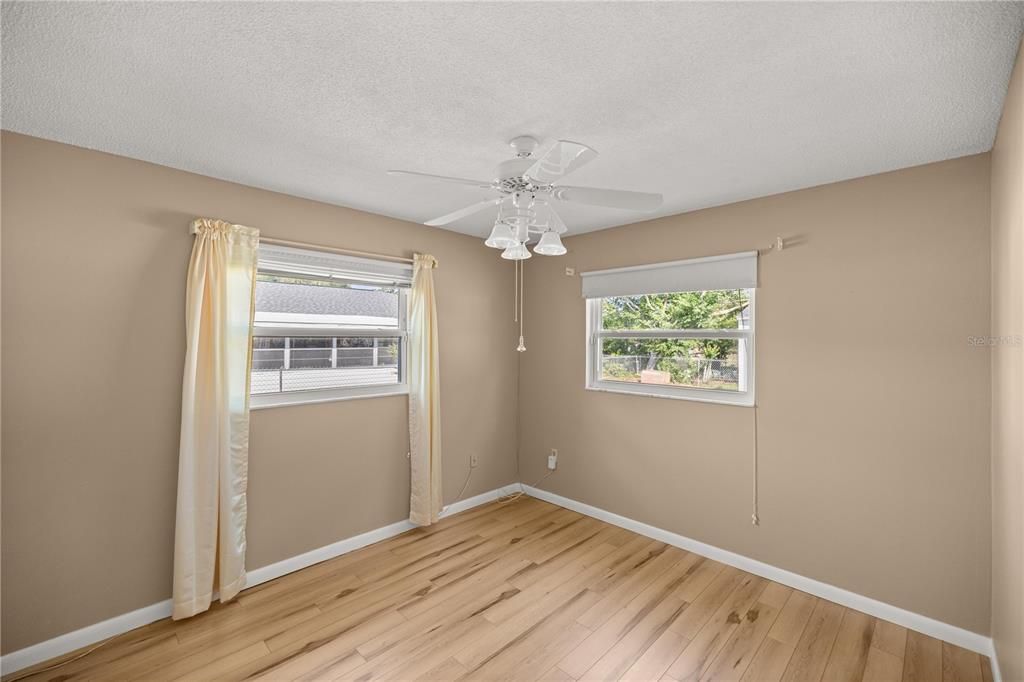 For Sale: $234,900 (3 beds, 2 baths, 1230 Square Feet)