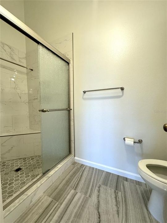 出租: $3,000 (3 贝兹, 2 浴室, 1547 平方英尺)