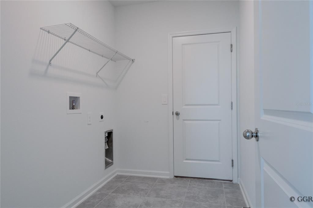 Active With Contract: $2,450 (3 beds, 2 baths, 1555 Square Feet)