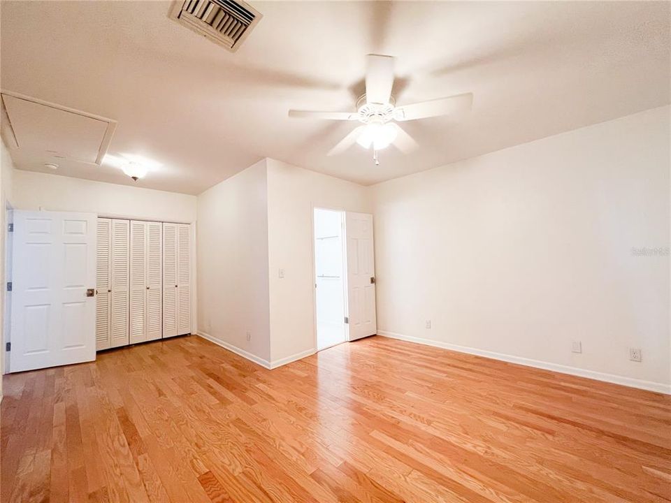 Active With Contract: $2,700 (3 beds, 2 baths, 1612 Square Feet)