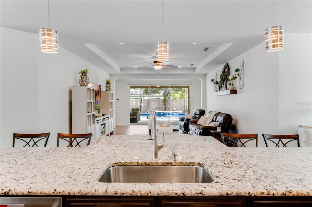 Active With Contract: $900,000 (4 beds, 4 baths, 3013 Square Feet)