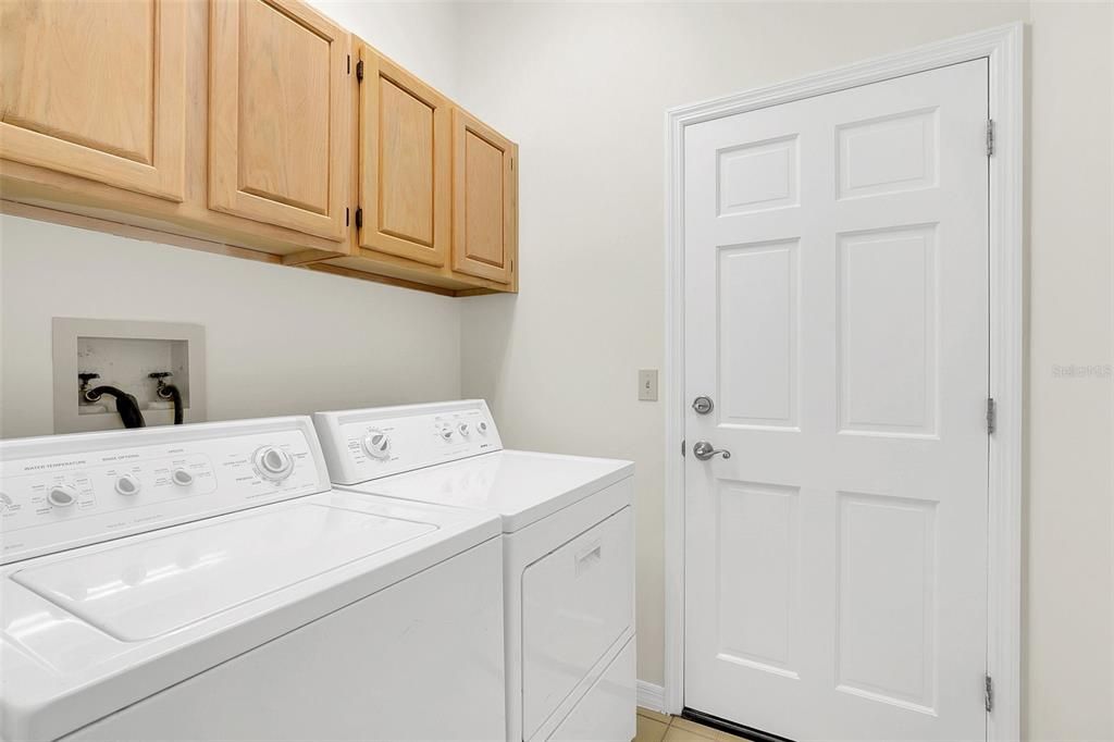 Active With Contract: $440,000 (3 beds, 2 baths, 1642 Square Feet)