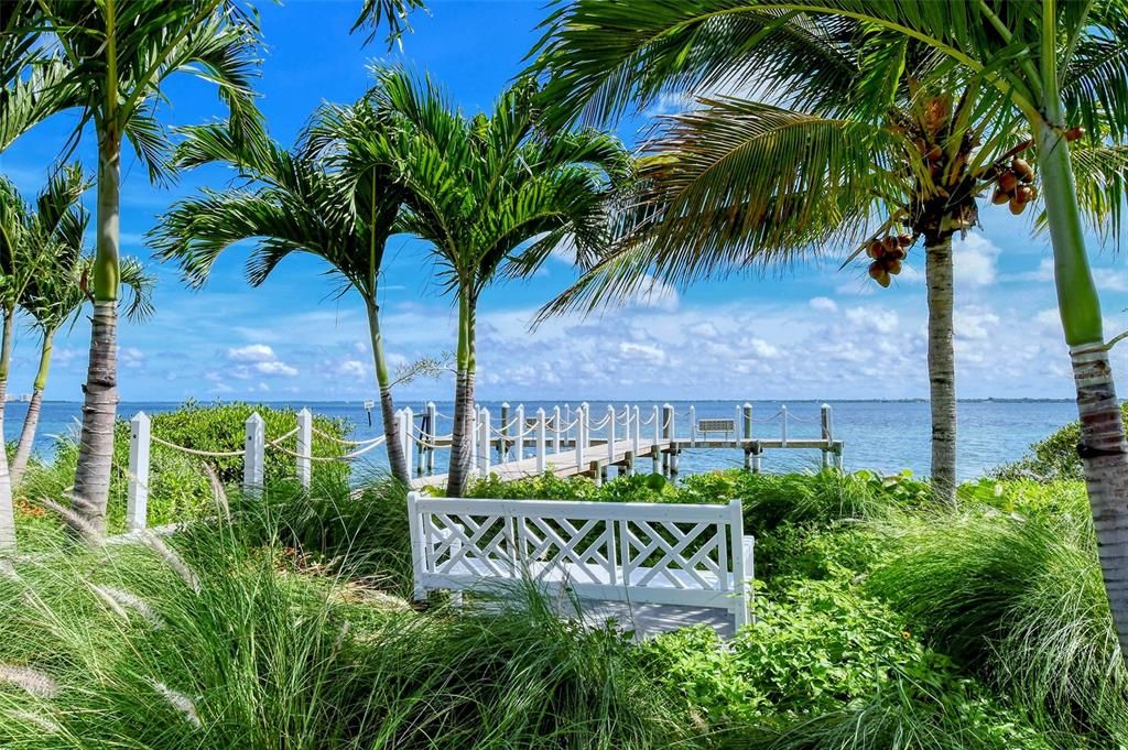 Tangerine Bay's private dock is available to residents for fishing and short-term day docking.