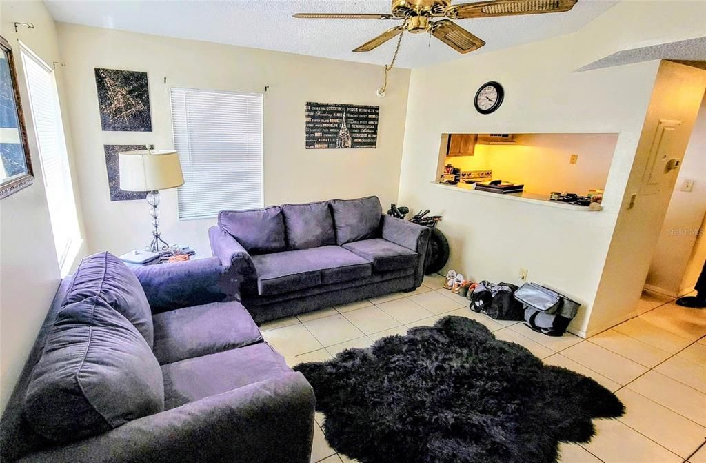 For Sale: $105,000 (1 beds, 1 baths, 504 Square Feet)