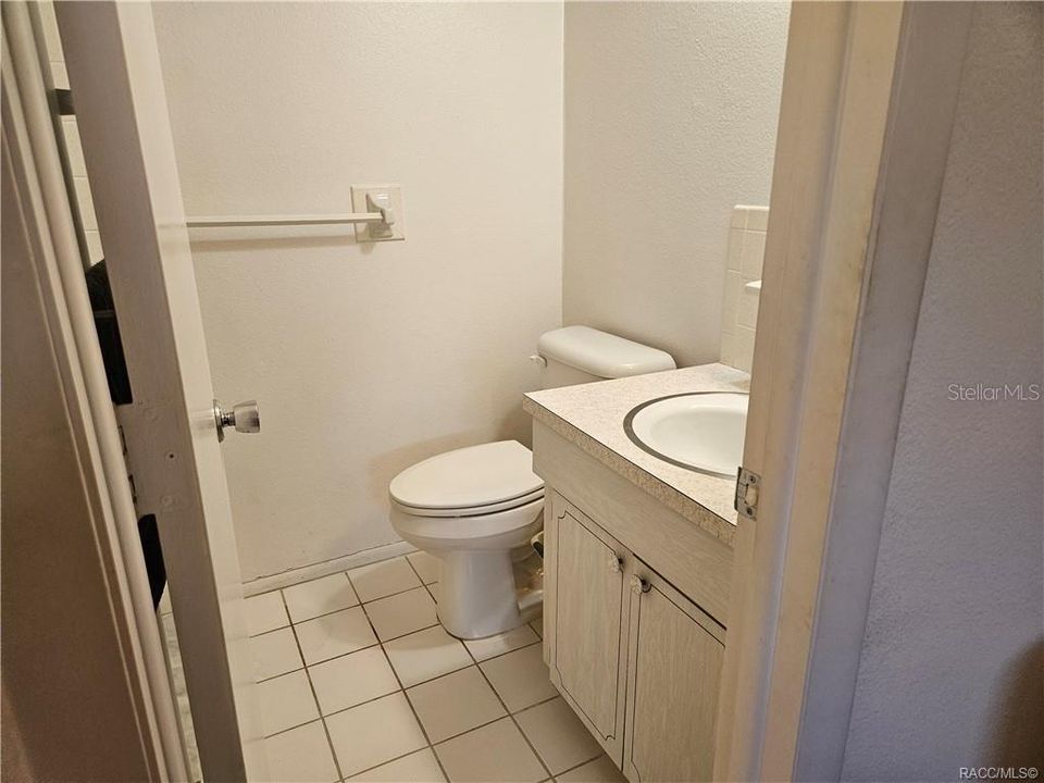 For Sale: $159,000 (2 beds, 2 baths, 1146 Square Feet)