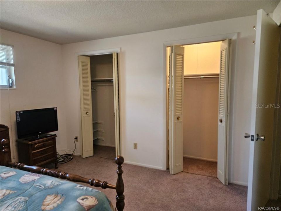 For Sale: $159,000 (2 beds, 2 baths, 1146 Square Feet)