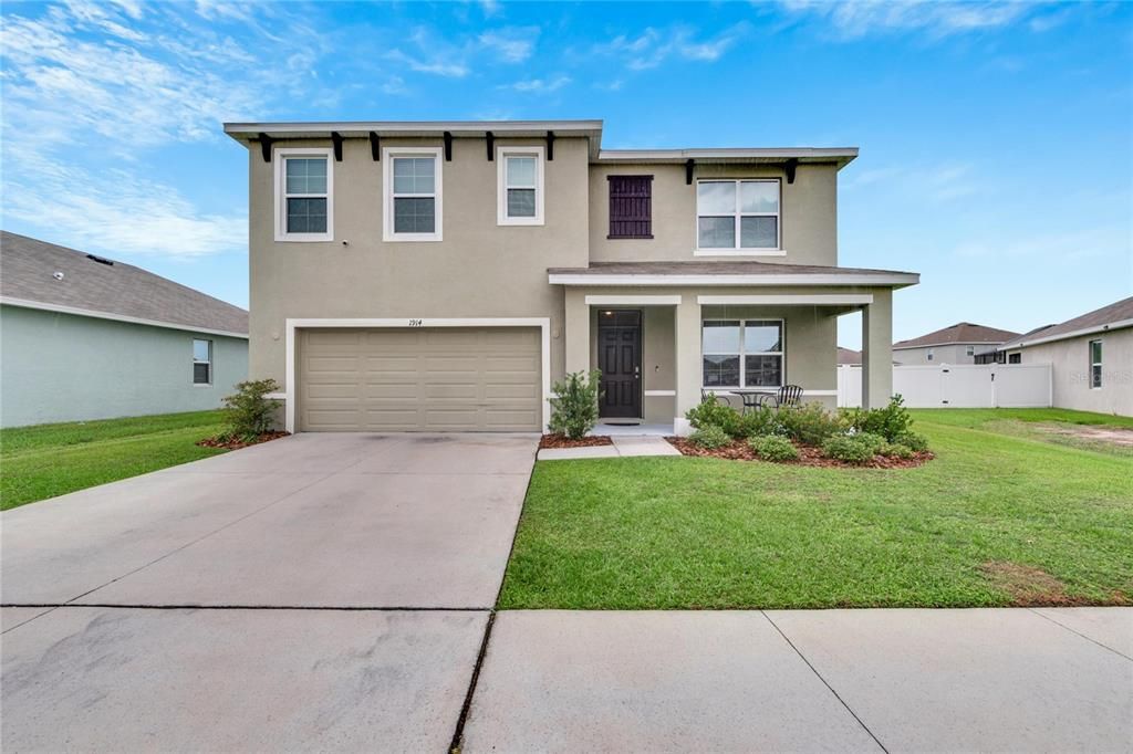 Recently Sold: $399,900 (5 beds, 3 baths, 2674 Square Feet)