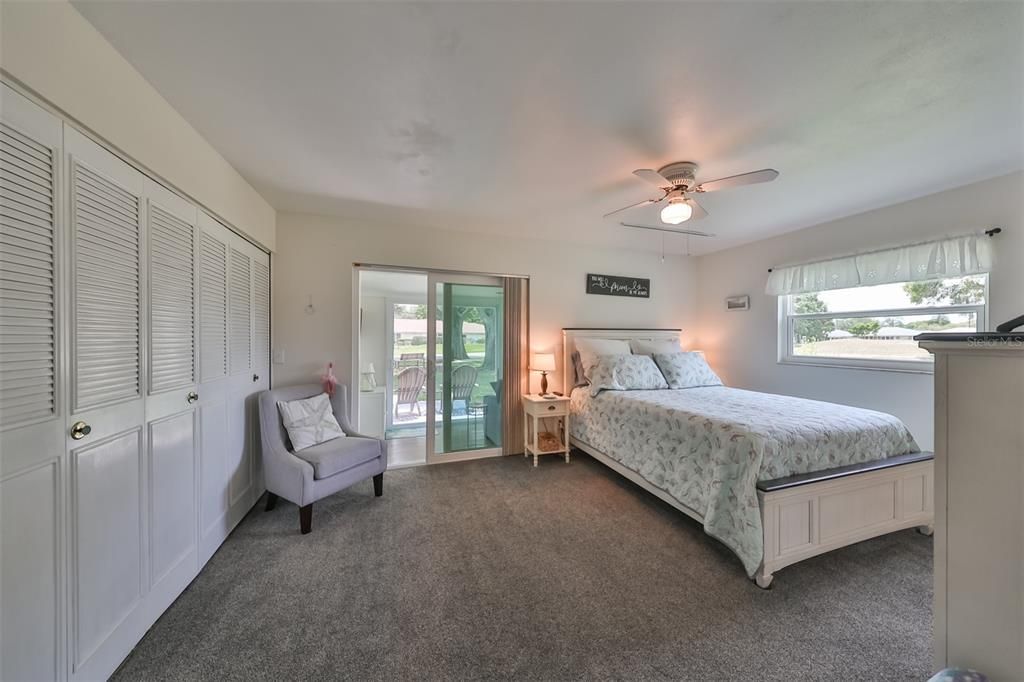 Active With Contract: $134,900 (1 beds, 1 baths, 800 Square Feet)