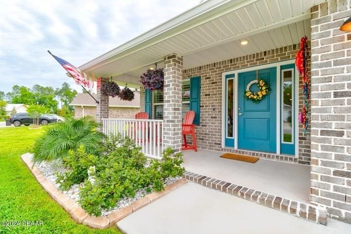 For Sale: $419,950 (3 beds, 2 baths, 1932 Square Feet)
