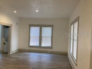 For Rent: $1,500 (2 beds, 2 baths, 800 Square Feet)