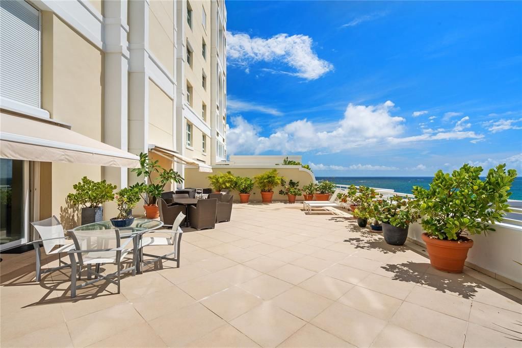 Recently Sold: $2,295,000 (3 beds, 2 baths, 3474 Square Feet)