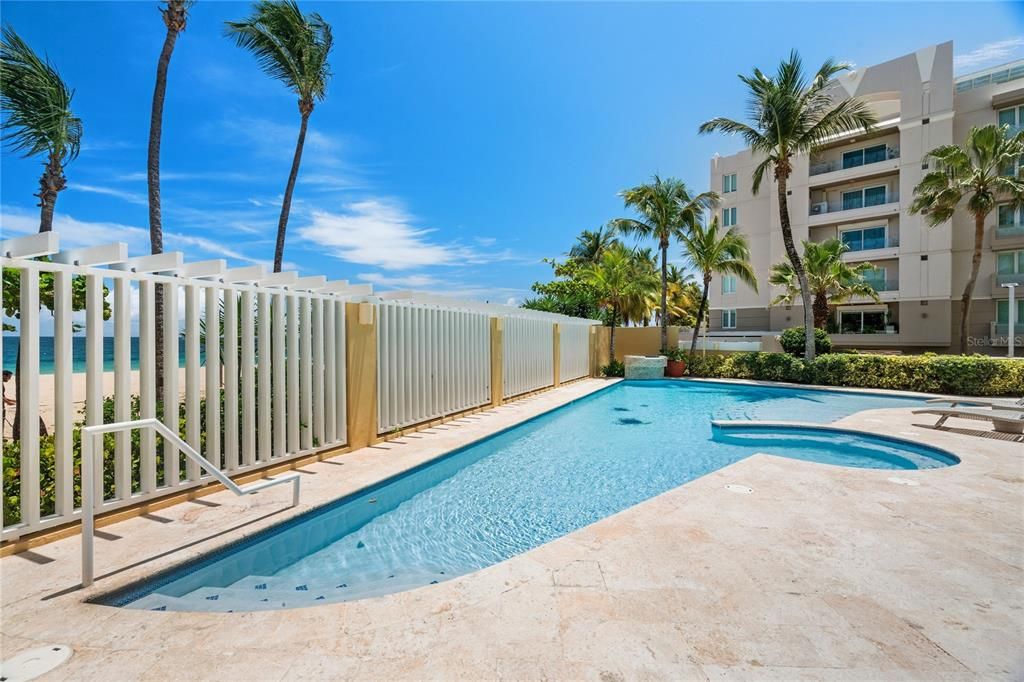 Recently Sold: $2,295,000 (3 beds, 2 baths, 3474 Square Feet)